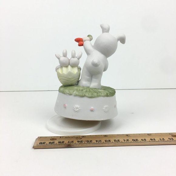 Vtg‎ Easter Bunny Rabbit Holiday Figurine Musical Revolving Child Pastel Colors - Picture 5 of 9